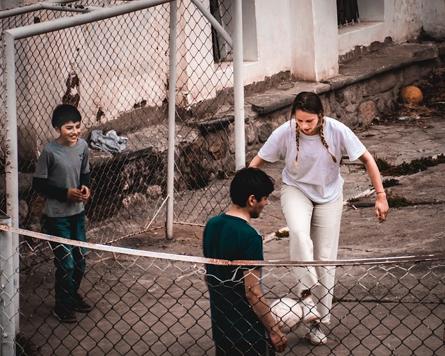 到决定性作 到决定性作